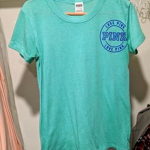 VS Pink T-shirt Size Sm